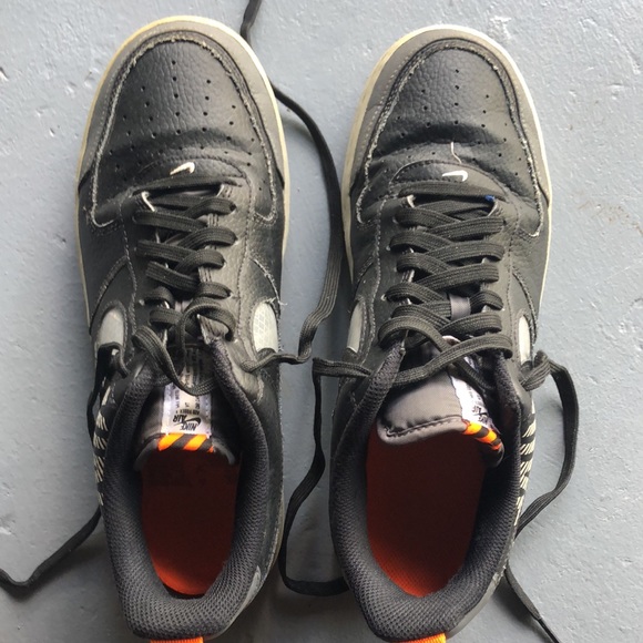 Nike Air Force black size 42 1/2  boys good condition - Picture 8 of 8